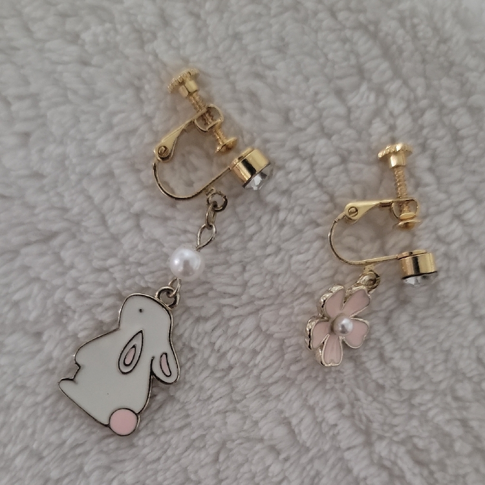 Bought From Korea Unique Only One Cute Bunny and Flower Pearls Clip-On Earrings